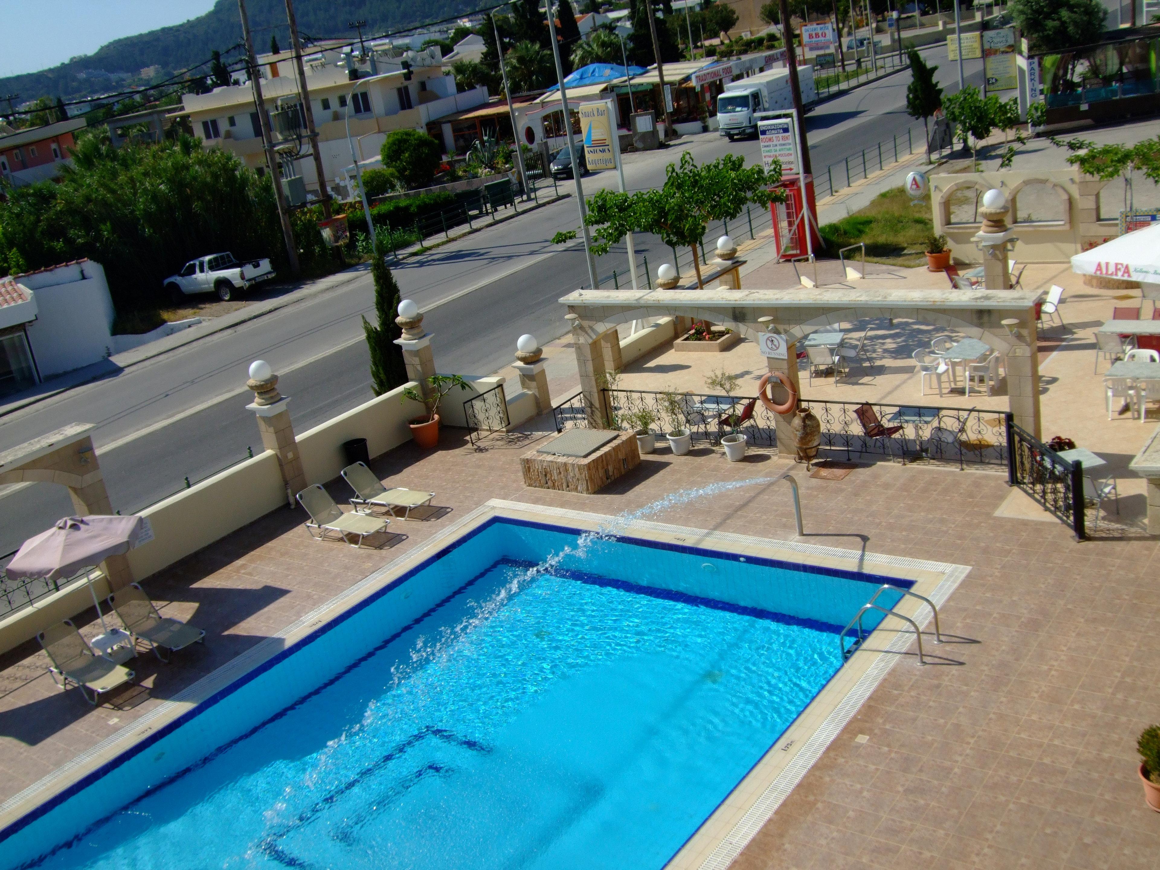 Antonios Hotel 팔리라키 외부 사진